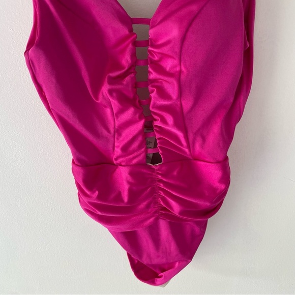 New! Leonisa shapeware slimming lattice front one piece swimsuit 37782 - Picture 3 of 11